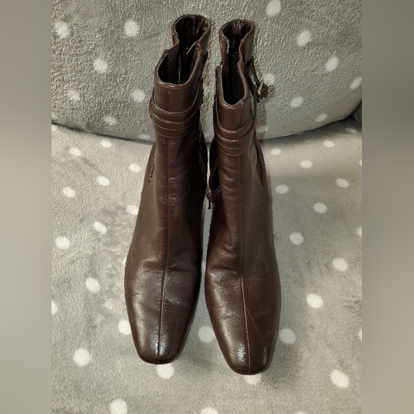 Gently loved Nine West high heeled ankle boots, with accent buckle - Picture 2 of 15